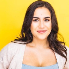 Foto Seiyuu Ariana Nicole George