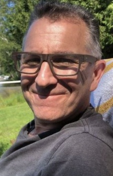 Foto Seiyuu Robert Smith