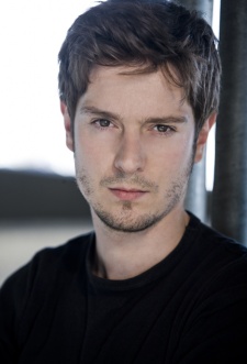 Foto Seiyuu Michael Baral