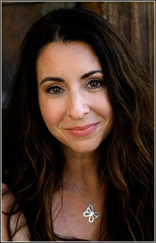 Foto Seiyuu Michelle Ruff