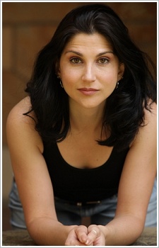 Foto Seiyuu Christa Kimlicko Jones