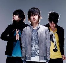 Foto Staf/Seiyuu UNISON SQUARE GARDEN