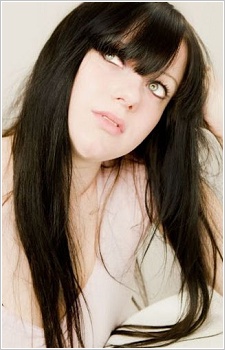 Foto Seiyuu Charlotte Uhlig