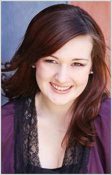 Foto Seiyuu Katelyn Barr