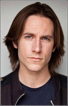 Foto Seiyuu Matthew Mercer