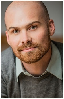 Foto Seiyuu Jonathan Lachlan-Stewart