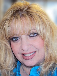 Foto Seiyuu Linda Weinrib