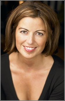 Foto Seiyuu Katie Griffin