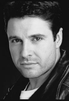 Foto Seiyuu Sam Fontana