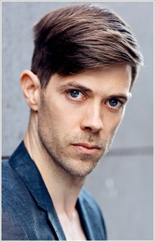 Foto Seiyuu Bastian Sierich