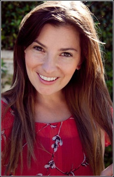 Foto Seiyuu Cassandra Lee Morris