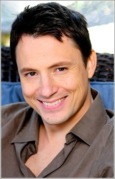 Foto Seiyuu Erik Davies