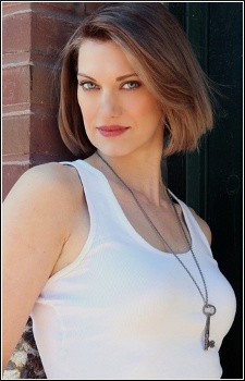 Foto Seiyuu Heather Doerksen