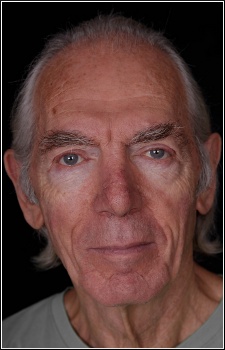 Foto Seiyuu Peter Marinker