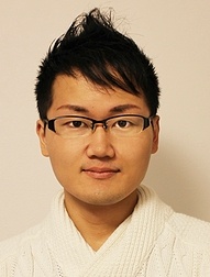 Foto Staf/Seiyuu Tomoya Takashima