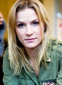 Foto Seiyuu Laura Preiss