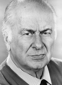 Foto Seiyuu Elio Pandolfi