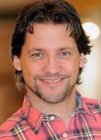 Foto Seiyuu Patrick Bach