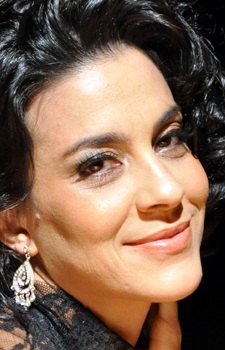 Foto Seiyuu Izabella Bicalho