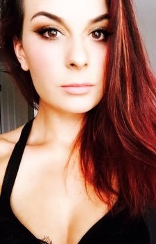 Foto Seiyuu Natasha Strickey