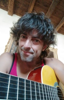 Foto Seiyuu Álex Saudinós