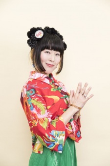Foto Yukari Takinami