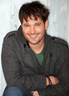 Foto Seiyuu Scott Whyte