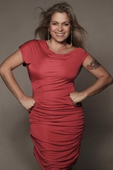 Foto Seiyuu Mônica Rossi