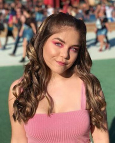 Foto Seiyuu Carol Albuquerque