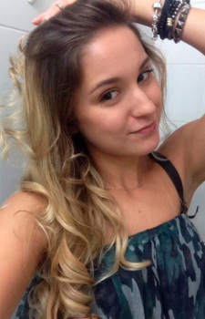 Foto Seiyuu Bruna Laynes