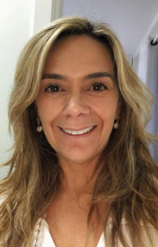 Foto Seiyuu Angélica Santos