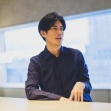 Foto Staf/Seiyuu Yuusuke Takase
