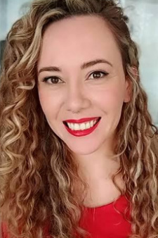 Foto Seiyuu Marcela de Barros