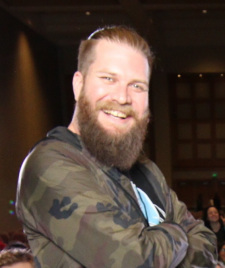 Foto Seiyuu Josh Petersdorf