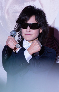 Foto Staf/Seiyuu Toshimitsu Deyama
