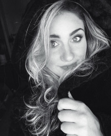 Foto Seiyuu Sara Imbriani