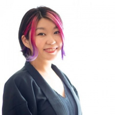 Foto Staf/Seiyuu Keiko Shiraishi