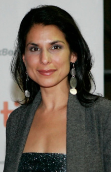 Foto Seiyuu Laara Sadiq