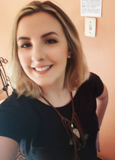 Foto Seiyuu Paula Troyack