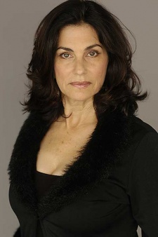 Foto Seiyuu Ellyn Stern