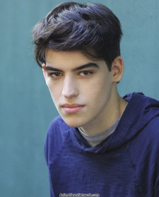 Foto Seiyuu Colin DePaula