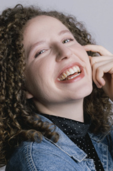 Foto Seiyuu Marina Pavan