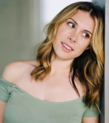 Foto Seiyuu Ghia Burns