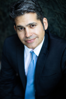 Foto Seiyuu Carlos Alayeto