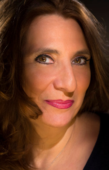 Foto Seiyuu Déborah Perret