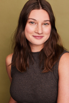 Foto Seiyuu Julia Smith