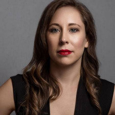 Foto Seiyuu Emily Ernst