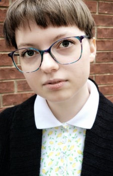 Foto Seiyuu Elizabeth Hohman