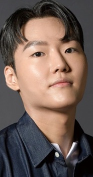 Foto Seiyuu Min-Ju Kim