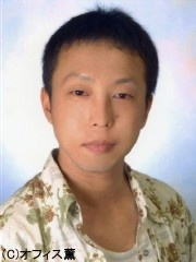 Foto Seiyuu Tomoyoshi Fukazu